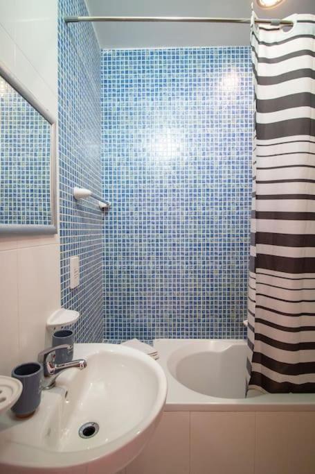 Modern Apt In The Heart Of Maltese Nightlife Saint Julian's Екстериор снимка
